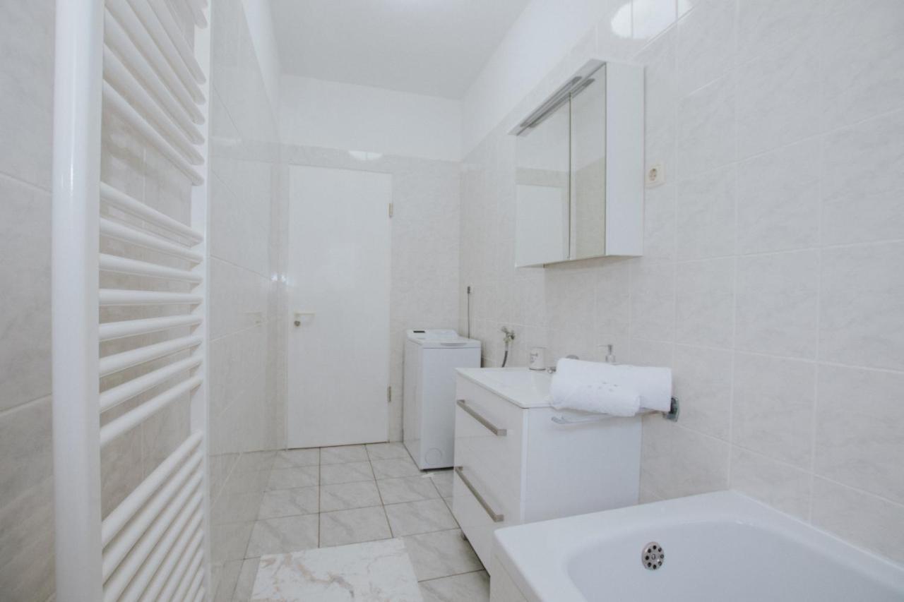 Apartment Deni Солин Экстерьер фото