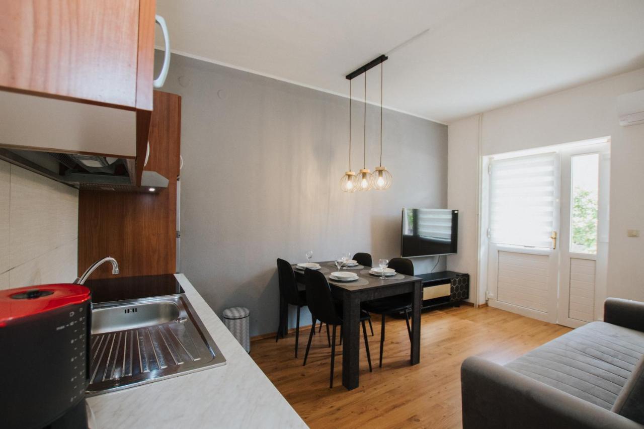 Apartment Deni Солин Экстерьер фото